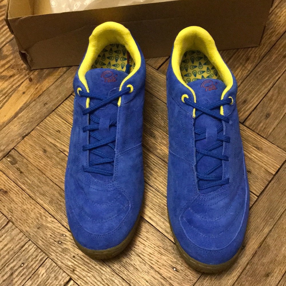 Pele radium sneakers